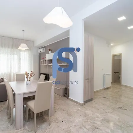 Panorama - Self Check In 4*