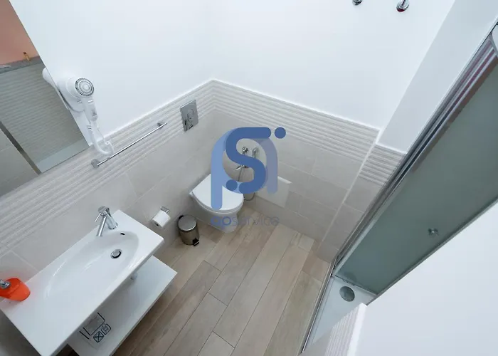 Panorama - Self Check In 4*