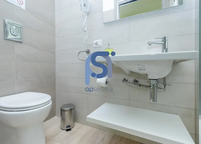 Panorama - Self Check In Чефалу