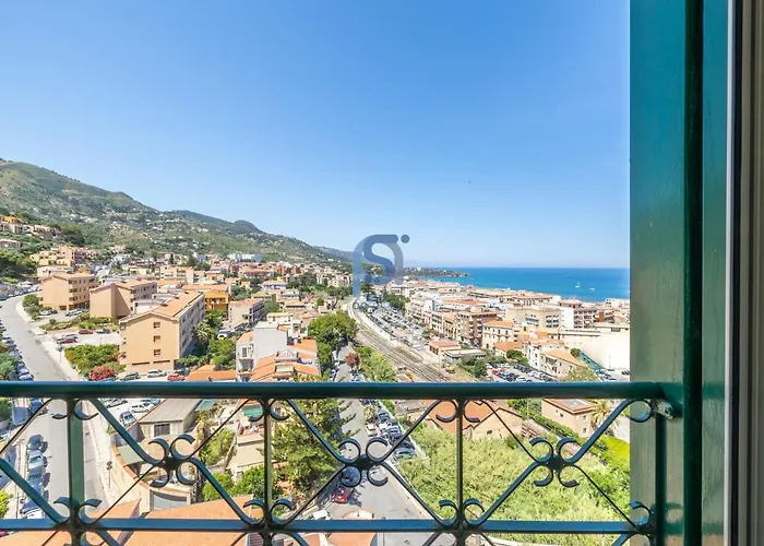 Panorama - Self Check In 4*